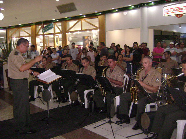 Banda do 28º GAC encerra promoção “Minha Mãe é uma Rainha”