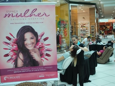 Mulheres ganham um dia de princesa no Criciúma Shopping