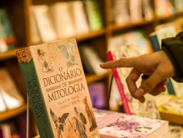 Incentivando a leitura, Criciúma Shopping recebe “Espaço Literário”