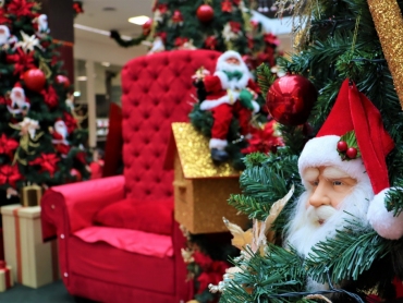 Contos clássicos despertam a imaginação no Natal do Criciúma Shopping